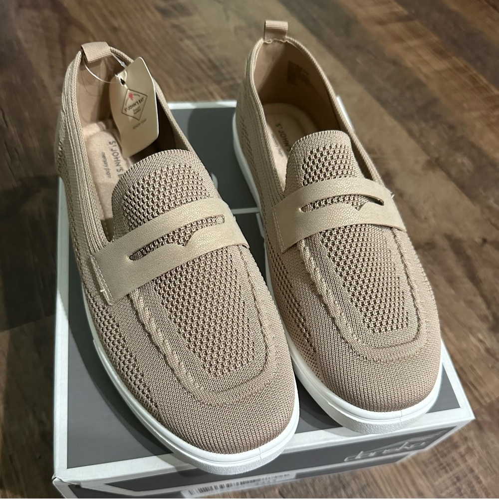 NWT Shoes